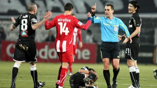 Μέσα στον ενθουσιασμό            ξεχάστηκε… ο Μάνταλος