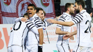 Συνεχίζοντας… στον                                          ίδιο ρυθμό