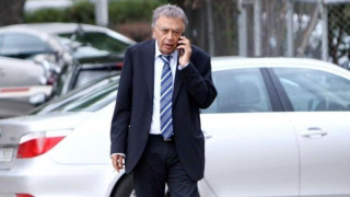 Ο  Κουτσοκούμνης  διαψεύδει  τα  περί  αποχώρησής του