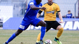 Επαιξε    φοβισμένα                 χωρίς να έχει λόγο