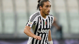 Μία ανάσα από Μίλαν                         ο Κάσερες