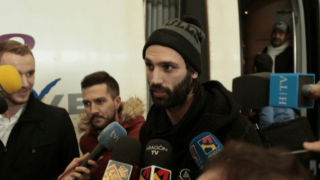 Οι οπαδοί της Σαραγόσα αγκάλιασαν τον            Σαμαρά