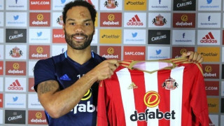 Από την Super League στην Premier League o                      Λέσκοτ