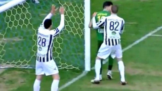 Στα μαλακά ο Πετρόπουλος              για την... μούντζα