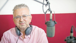 Βερύκιος: «Βουλευτίνα βρίσκεται ακόμα στις λίστες μισθοδοσίας της ΕΡΤ»