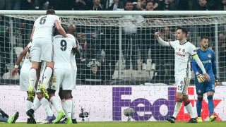 Εφιάλτης στην Πόλη με... ανέκδοτο Λεάλι κάτω από τα δοκάρια του