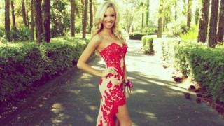 Η            ... καυτή δημοσιογράφος του FOX! (pics)