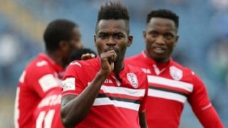 ΕΠΙΚΟ! Ευχαρίστησε την σύζυγο και την… ερωμένη του on camera! (video)