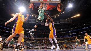 Ο Γιάννης οδηγεί τους Μπακς στα πλέι οφ, νέα νίκη για τους Σέλτικς (v)