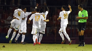 Να... σπάσει το ρόδι 