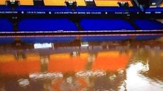 Το «Σταντ Ντε Λα Μοσόν» έγινε... πισίνα (pics)