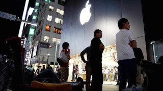 Η Apple πούλησε 10 εκατομμύρια iPhone σε ένα Σαββατοκύριακο