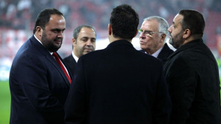 Η απόλυτη… αυτοξεφτίλα:  «Καφενείον… ο Θρύλος»