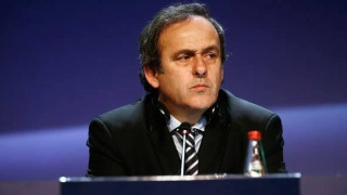 Πλατινί VS FIFA για ένα ρολόι!