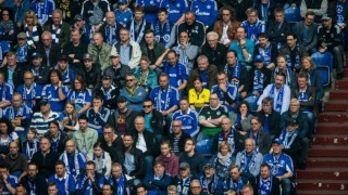 Ψάχνει συγκεκριμένη οπαδό για να δώσει την φανέλα του ο Μπάρτρα (pic)