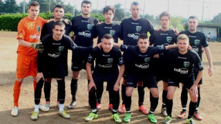 Ακάθεκτη η ακαδημία                             Νεάπολης