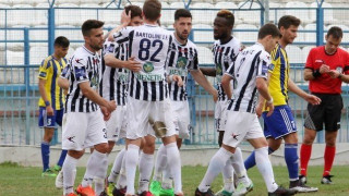 Το τρένο του Απόλλωνα Σμύρνης δεν σταματάει πουθενά!