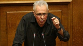 Ο Ζουράρις τραγουδάει σύνθημα του ΠΑΟΚ στον Μπογδάνο! (vid)