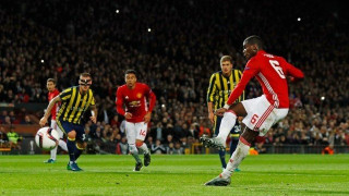 Από            το       ημίχρονο     η     Γιουνάιτεντ