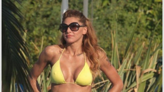 Η Αγγελική   Ηλιάδη     μας...στέλνει!       (pics)