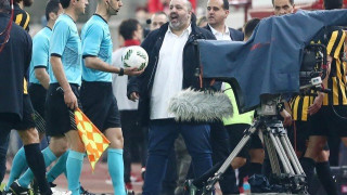 Μετά φανών και… λαμπάδων θάβουν τα όργια του Φαλήρου