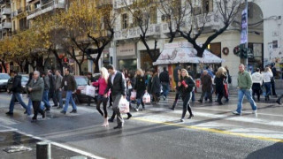 ΕΣΕΕ: Οι επιχειρήσεις που εξαιρούνται από την αργία της Πρωτομαγιάς