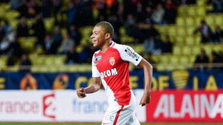 Αλώβητη   στη       Βεστφαλία       η           Μονακό