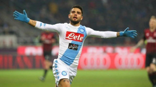 Ανανέωσε με Νάπολι                          ο Ινσίνιε