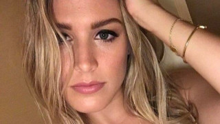 H Τζενί Μπουσάρ είναι το καλύτερο πασχαλινό δώρο       (pics)