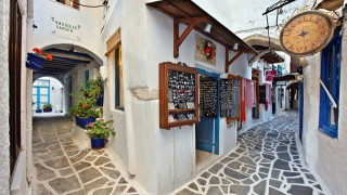 Βόλτα στα πανέμορφα σοκάκια των ελληνικών νησιών (ΦΩΤΟ)
