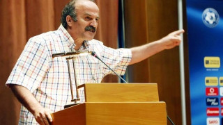 Τζώρτζογλου: «Θα μπορούσα να προσφέρω στην ΕΠΟ αν δεν υπάρχει χαλίφης»