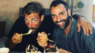 Ο Χανταμπάκης στα μπουζούκια «αγκαζέ» με σύζυγο και... Χούτο! (ΦΩΤΟ)