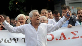 «Πρώτα χρήματα στους λογαριασμούς μας & μετά λεωφορεία στους δρόμους»