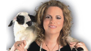 Έφη Θώδη: Ο Χανταμπάκης ήταν αληθινός, ο κόσμος όμως θέλει διπρόσωπους