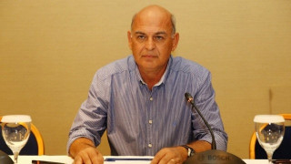 Γραμμένος: «Επίδοξοι χαλίφηδες, ας το ξεχάσουν με μένα»