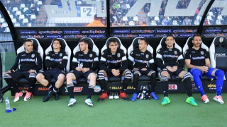 Αποστολή χωρίς Γλύκο, Κάτσε για το ντέρμπι με την ΑΕΚ