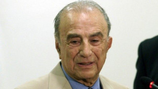 Πλήθος κόσμου στην κηδεία του εφοπλιστή & εκδότη Αριστείδη Αλαφούζου