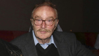 Τι συμβαίνει με την υγεία του Ντίνου                      Καρύδη