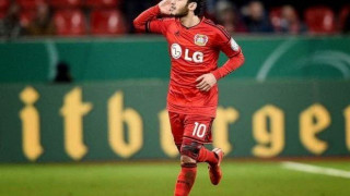 «Μνηστήρες» για                        Τσαλχάνογλου