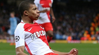 Ψήφισαν Εμπαμπέ οι φίλοι                   της Ρεάλ