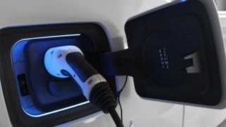 Θεσσαλονίκη: Εγκαταστάθηκε η πρώτη πρίζα για ηλεκτρικά αυτοκίνητα