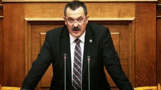 «Το επεισόδιο με τον Κασιδιάρη στη Βουλή το σκηνοθέτησε ο Δένδιας»