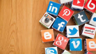 Σύμμαχοι                                              στα social media