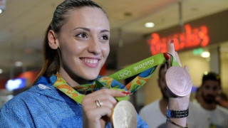 Η Άννα Κορακάκη στη Θεσσαλονίκη - Το γλυκό που την ξετρέλανε (ΦΩΤΟ)