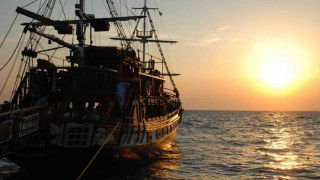 Πλοίο με 140 επιβάτες έμεινε ακυβέρνητο λίγα μέτρα από τον Λευκό Πύργο