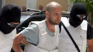 Αθώος ο Τάσος                                             Θεοφίλου