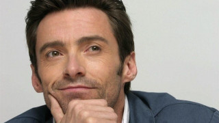 O Χιου Τζάκμαν κάνει διακοπές στην Ελλάδα & μας λέει «Yassou!» (ΦΩΤΟ)