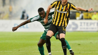 Συμπαίκτης    του      Μιγκέλ    Βίτορ   ο   Πέκχαρτ