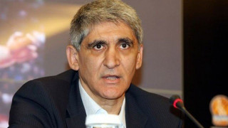 Στο    χέρι του     Λάσκαρη  η επιστροφή     Γιαννάκη