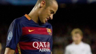 Στις    φλόγες   οι   φανέλες   του   Νεϊμάρ (video)